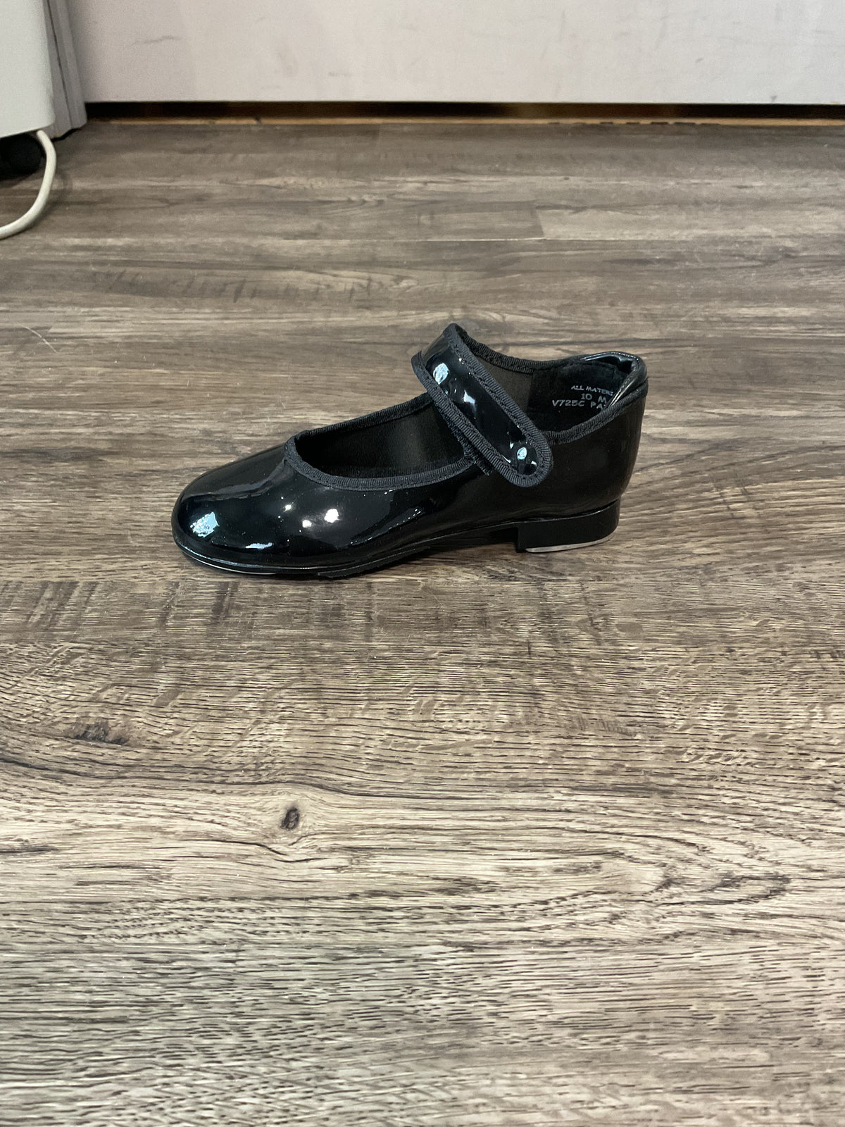 V725C Child Patent Leather Velcro Tap Shoe